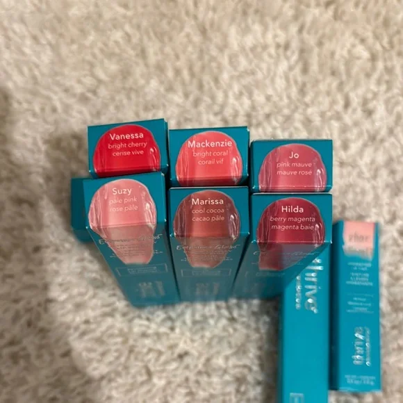 Thrive Causemetics Makeup Bundle